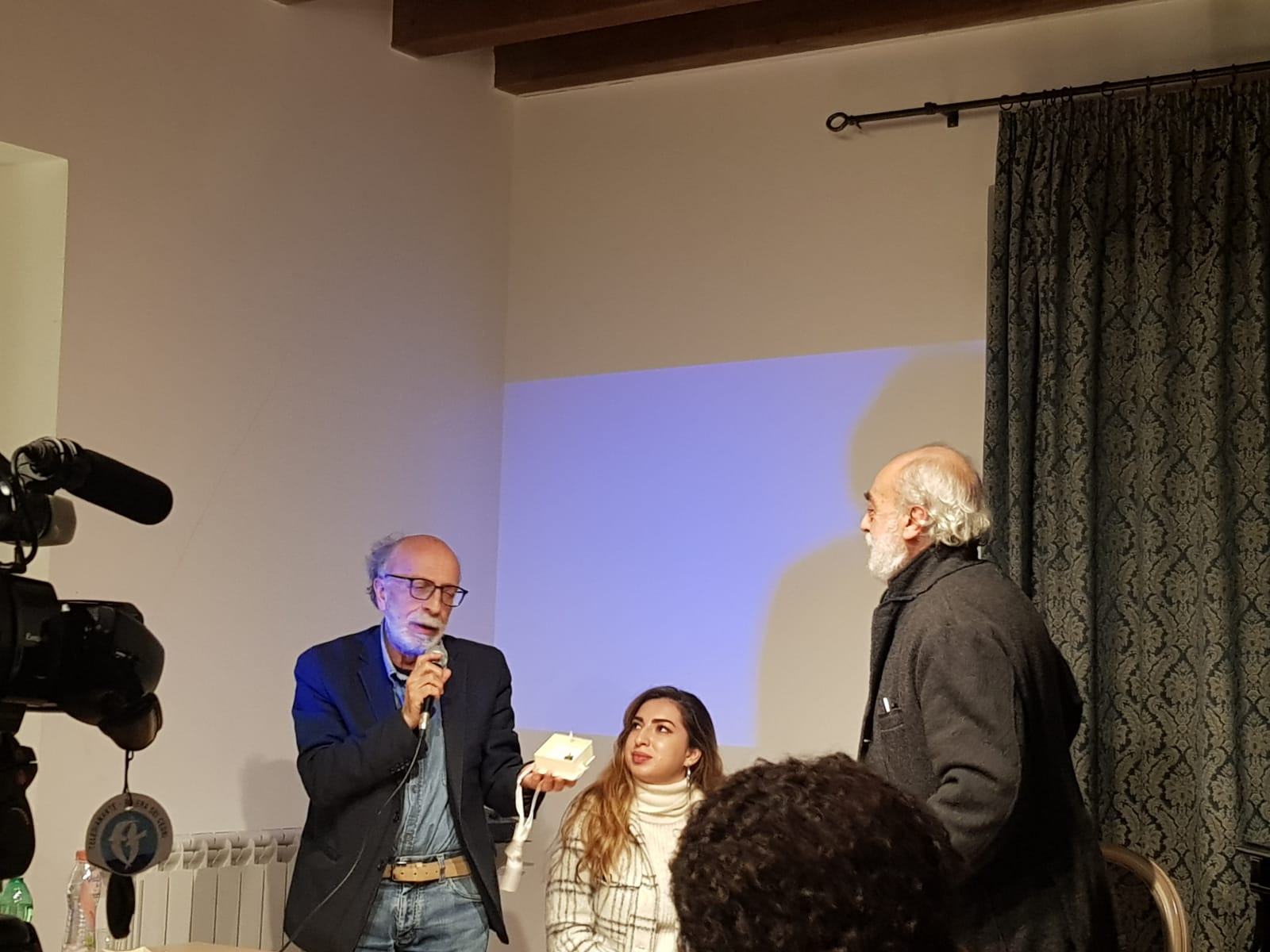 VERBICARO. BENE LA SERATA LETTERARIA DEDICATA A “VITA AVVENTUROSA DI DON AMEDEO” DI PIERO DI GIUSEPPE