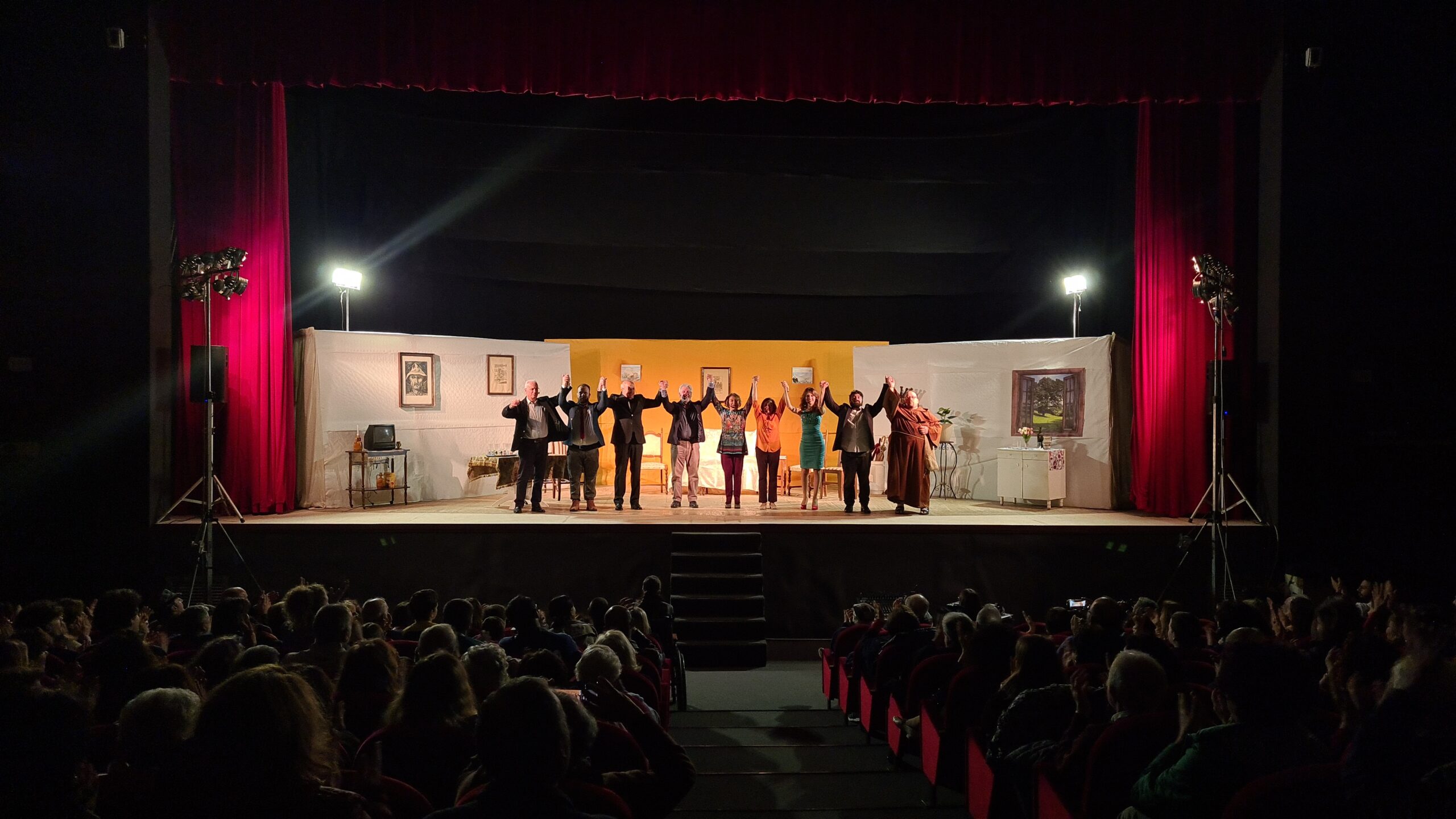 “Viva il teatro e viva il teatro amatoriale” che fa sold-out (anche contro il Napoli)
