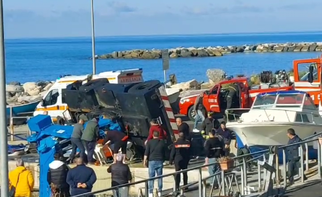 San Lucido. “Cade da un mezzo mentre solleva una barca”. Incidente sul lavoro per un 63enne