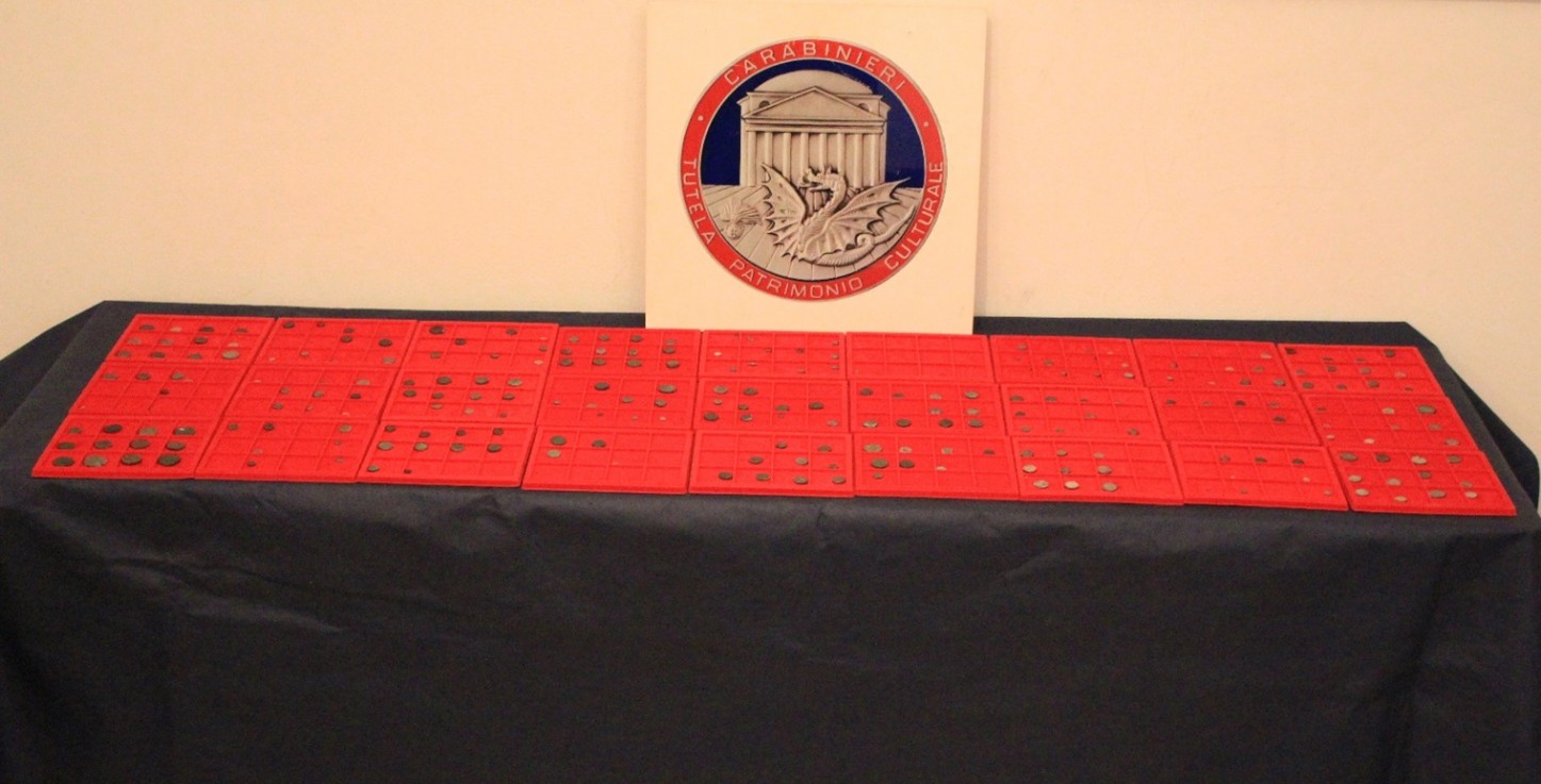 Vibo Valentia. “479 monete antiche per un valore di 100 milioni di euro”. Operazione dei Carabinieri del Nucleo Tutela patrimonio culturale